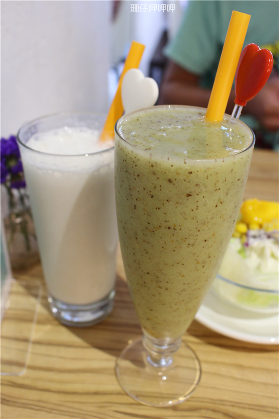 覺樂cafe：覺樂café✪拿破崙水果冰淇淋❤最對味兒~103.08.14