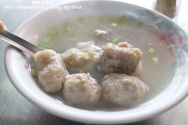 漢彬水晶餃:【彰化鹿港鎮】鹿港第一市場必吃美食『漢彬水晶餃』賣了上百年的好味道~