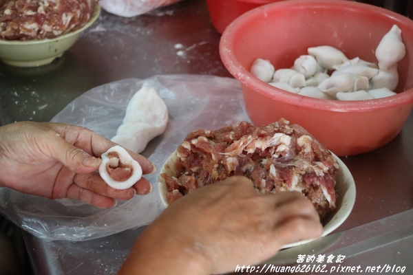 漢彬水晶餃:【彰化鹿港鎮】鹿港第一市場必吃美食『漢彬水晶餃』賣了上百年的好味道~