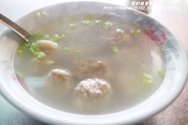 漢彬水晶餃:【彰化鹿港鎮】鹿港第一市場必吃美食『漢彬水晶餃』賣了上百年的好味道~