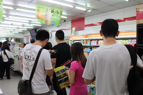 7-11(福榮門市):7-11哈密瓜霜淇淋│士林福榮店│夕張產│北海道霜淇淋
