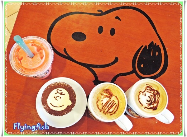 香港查理布朗咖啡館:✜ 和偶一起尖叫吧! Snoopy控必訪-香港「查理布朗咖啡Charlie Brown Café」+「Snoopy開心世界」↖(^ω^)↗