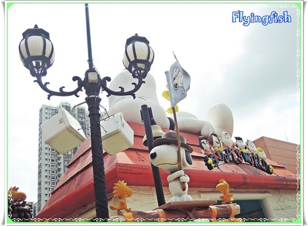 香港查理布朗咖啡館:✜ 和偶一起尖叫吧! Snoopy控必訪-香港「查理布朗咖啡Charlie Brown Café」+「Snoopy開心世界」↖(^ω^)↗