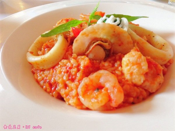 R9 Café:『台北。中山商圈』【R9 cafe】甜蜜的蜜糖吐司初體驗