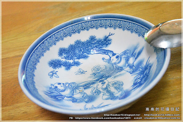 三民市場無店名愛玉冰:【高雄】三民區。《三民市場》純天然愛玉冰 古早味海綿蛋糕