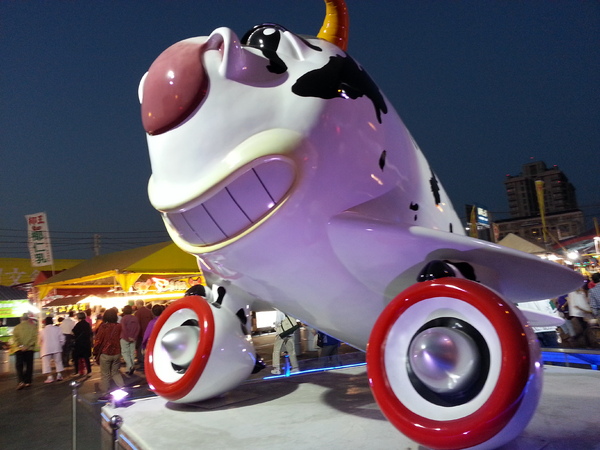 台中水湳經貿觀光夜市：[台中][景點]水湳經貿文創觀光夜市村~美食鱷魔出沒中