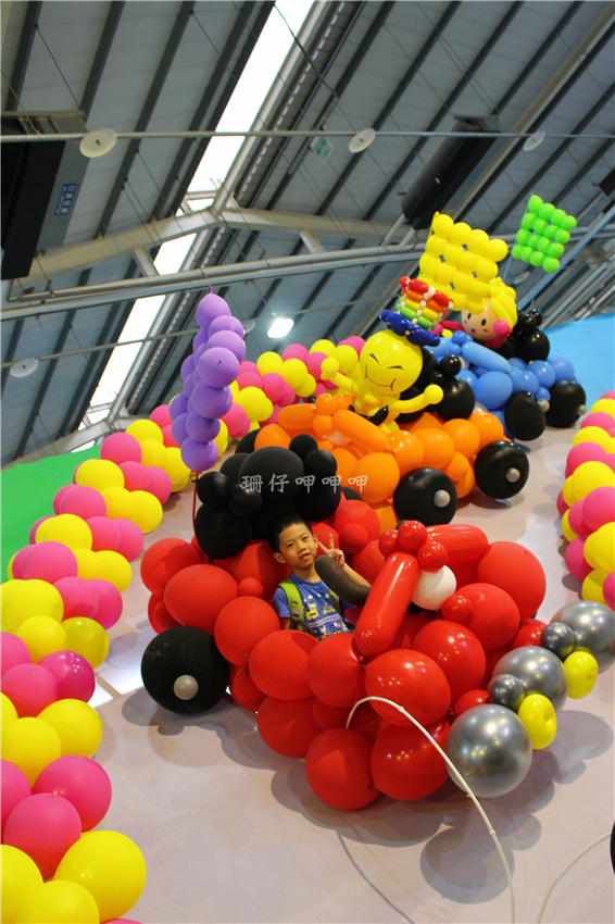 2014神氣活現造型氣球展(台中):2014神氣活現造型氣球展【台中站】❤ 超酷的,大人小孩都開心~103.07.16