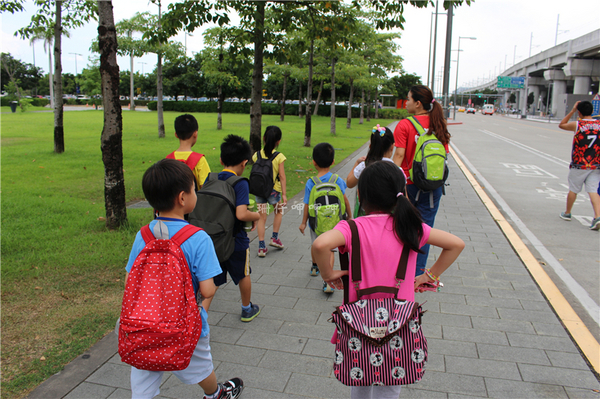 2014神氣活現造型氣球展(台中):2014神氣活現造型氣球展【台中站】❤ 超酷的,大人小孩都開心~103.07.16