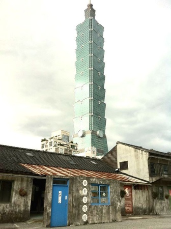 284105_258509754164997_2013990_n