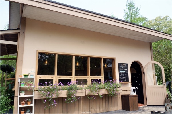 薰衣草森林(明德店)：[閃點] 苗栗薰衣草森林(明德水庫店)-愛情、願望近了