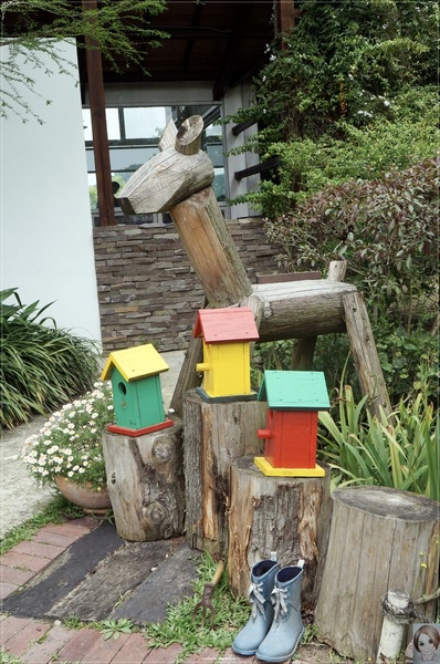 薰衣草森林(明德店)：[閃點] 苗栗薰衣草森林(明德水庫店)-愛情、願望近了