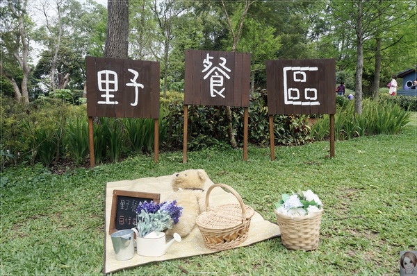 薰衣草森林(明德店)：[閃點] 苗栗薰衣草森林(明德水庫店)-愛情、願望近了