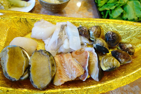 吳阿水老茶館(原吳阿火打邊爐):吳阿水老茶館 ~ 雙連市場旁.海鮮套餐超澎派的啦 - 捷運雙連站