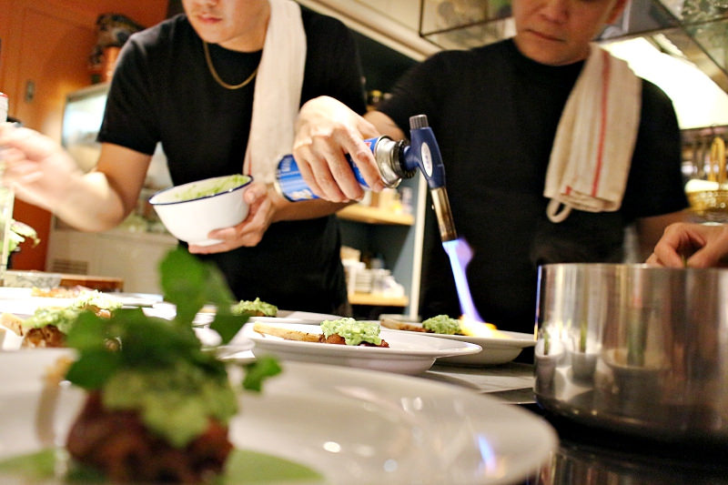 屋頂上的貓私廚