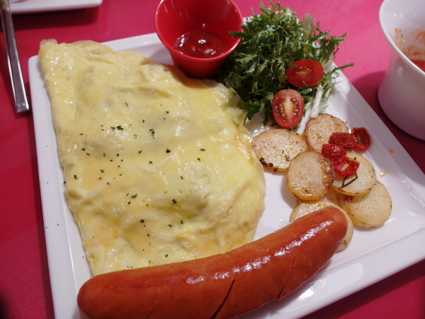 Avenir Cafe:丞食台北-夢幻級的珠寶櫃甜點-蘋果派 香蕉磅蛋糕 平價奢華下午茶 Avenir Cafe