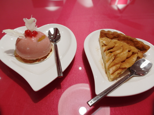 Avenir Cafe:丞食台北-夢幻級的珠寶櫃甜點-蘋果派 香蕉磅蛋糕 平價奢華下午茶 Avenir Cafe