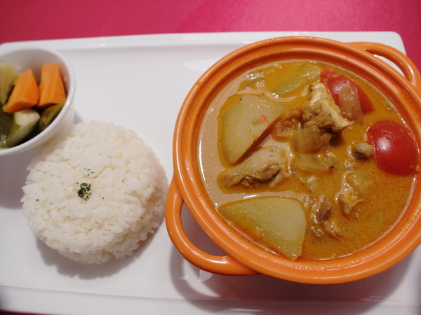 Avenir Cafe:丞食台北-夢幻級的珠寶櫃甜點-蘋果派 香蕉磅蛋糕 平價奢華下午茶 Avenir Cafe