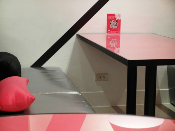 Avenir Cafe:丞食台北-夢幻級的珠寶櫃甜點-蘋果派 香蕉磅蛋糕 平價奢華下午茶 Avenir Cafe