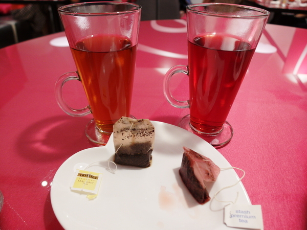 Avenir Cafe:丞食台北-夢幻級的珠寶櫃甜點-蘋果派 香蕉磅蛋糕 平價奢華下午茶 Avenir Cafe