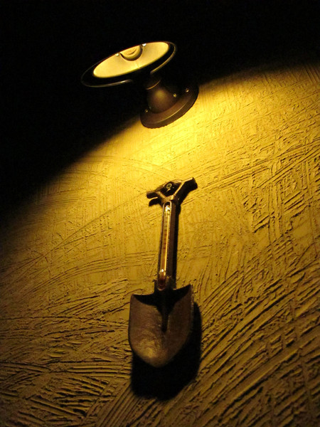 Digout:(胖樺食記)台北市信義路四段讓人驚喜的特色酒吧DIGOUT。無菜單客製化調酒絕對讓人意足心滿。