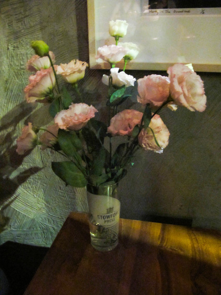 Digout:(胖樺食記)台北市信義路四段讓人驚喜的特色酒吧DIGOUT。無菜單客製化調酒絕對讓人意足心滿。