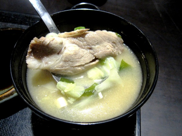 八坂丼屋：八坂丼屋 - CP值不錯的丼飯~