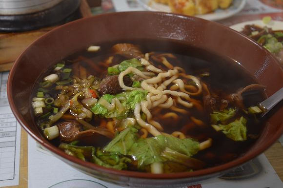 陳紅心豬肉麵01