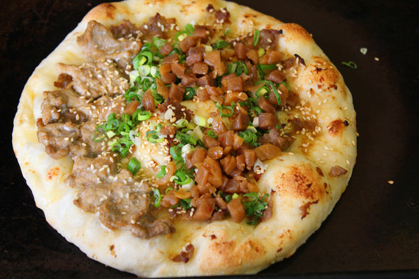 吉品家手作烤餅：[台南]國華街銅板美食 吉品家手作烤餅