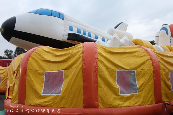 太空基地巨無霸氣墊展(新北場)：金氏紀世界紀錄『太空基地巨無霸氣墊展』親子/板橋435藝文特區