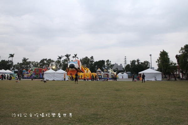 太空基地巨無霸氣墊展(新北場)：金氏紀世界紀錄『太空基地巨無霸氣墊展』親子/板橋435藝文特區