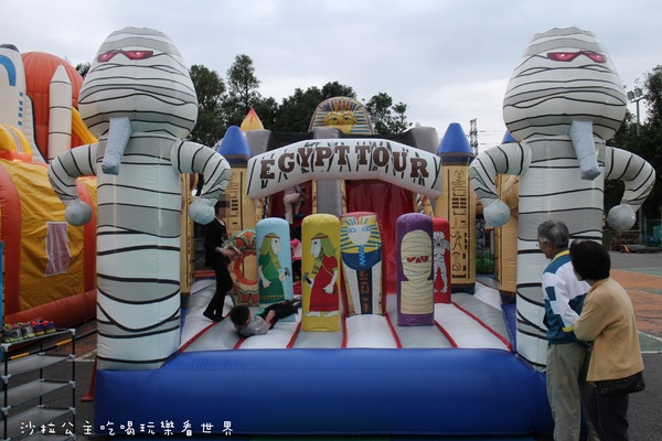 太空基地巨無霸氣墊展(新北場)：金氏紀世界紀錄『太空基地巨無霸氣墊展』親子/板橋435藝文特區