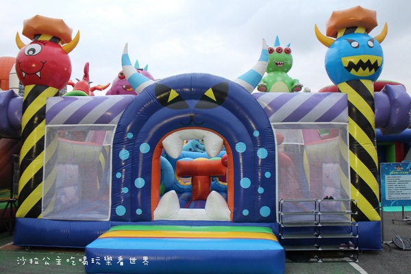 太空基地巨無霸氣墊展(新北場)：金氏紀世界紀錄『太空基地巨無霸氣墊展』親子/板橋435藝文特區