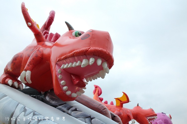 太空基地巨無霸氣墊展(新北場)：金氏紀世界紀錄『太空基地巨無霸氣墊展』親子/板橋435藝文特區
