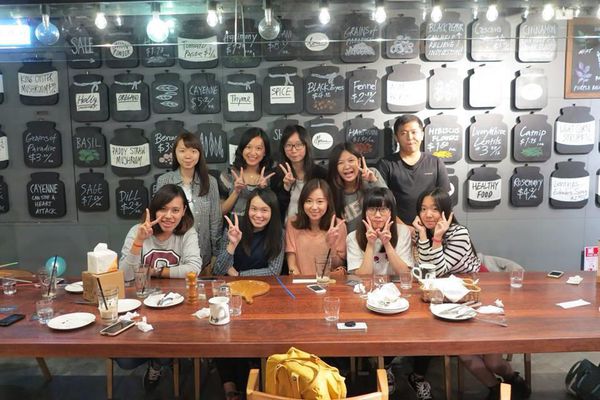 10804946_10202277114002888_1721350660_n