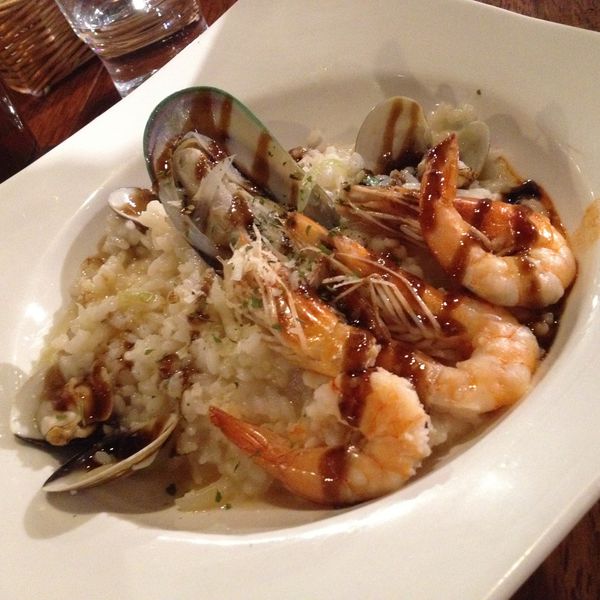 白酒海鮮燉飯佐巴薩油醋