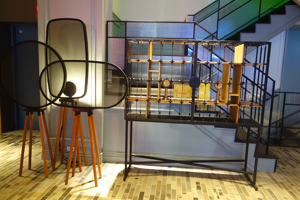 紅點文旅：1031230[官本金文愛台灣]台中市中區RedDot紅點文旅巨型不鏽鋼溜滑梯文青工藝風地表上最潮旅店近中華夜市日新戲院旁