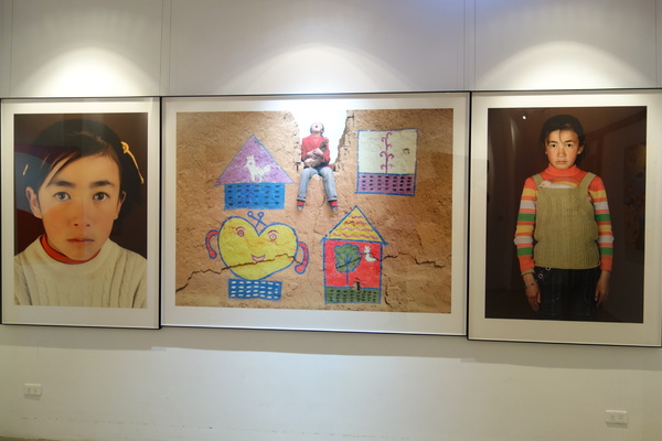 紅點文旅：1031230[官本金文愛台灣]台中市中區RedDot紅點文旅巨型不鏽鋼溜滑梯文青工藝風地表上最潮旅店近中華夜市日新戲院旁