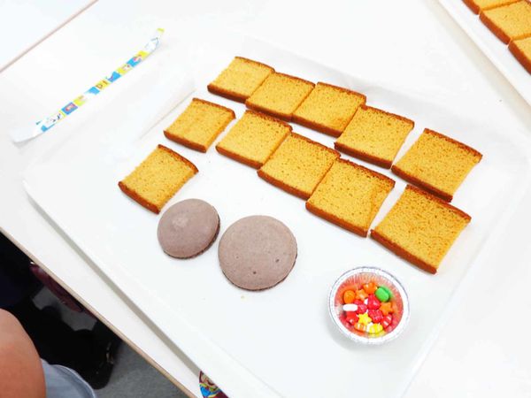 【桃園旅遊】金格食品-親子DIY脆餅小木屋