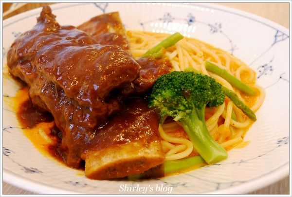 皇家哥本哈根咖啡輕食複合店 Royal Copenhagen(板橋大遠百)：皇家哥本哈根咖啡輕食複合店‧板橋大遠百店