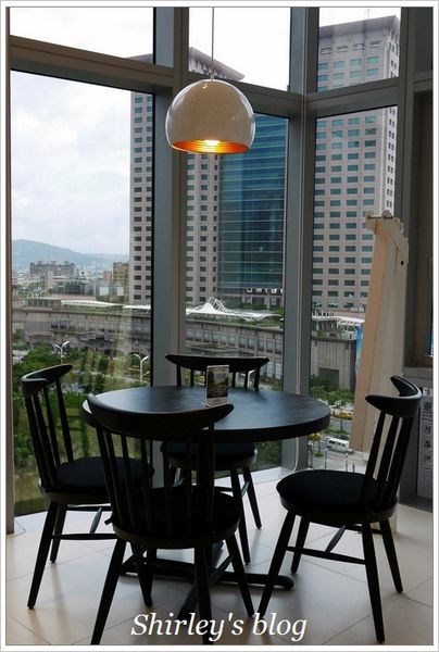 皇家哥本哈根咖啡輕食複合店 Royal Copenhagen(板橋大遠百)：皇家哥本哈根咖啡輕食複合店‧板橋大遠百店