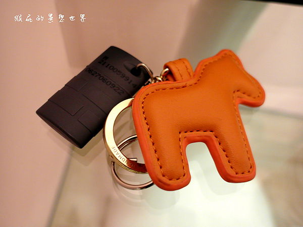 逢甲快樂馬 Happy Horse：【台中逢甲】鄰近逢甲夜市！平價民宿－逢甲快樂馬Happy Horse！