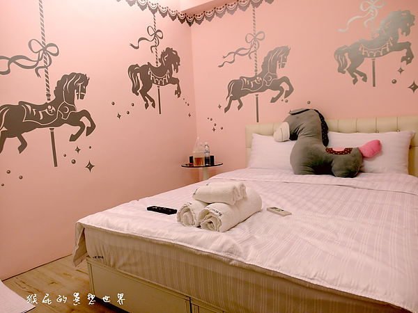 逢甲快樂馬 Happy Horse：【台中逢甲】鄰近逢甲夜市！平價民宿－逢甲快樂馬Happy Horse！