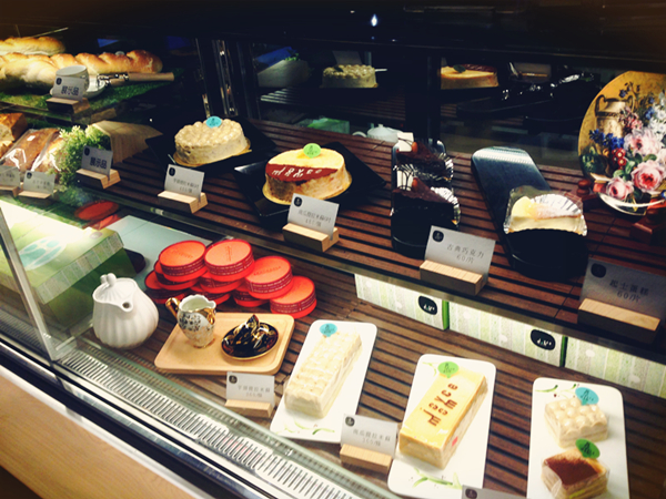 快樂馬 Happy Horse：台中輕旅行_歌劇院、Joycemom、快樂馬、逢甲夜市