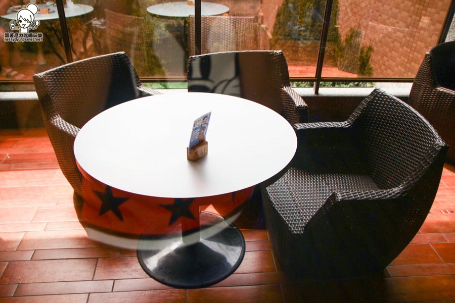 Booking書店 漫畫書店 複合式餐廳 (12 - 50).jpg