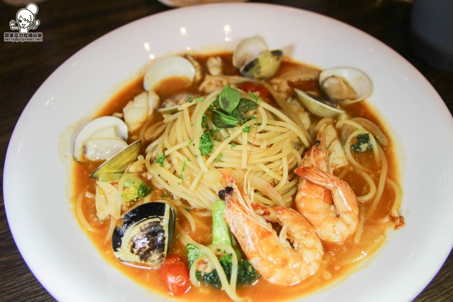 Booking書店 漫畫書店 複合式餐廳 (29 - 50).jpg