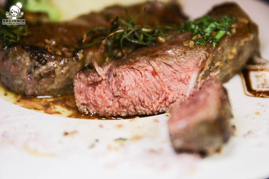 Booking書店 漫畫書店 複合式餐廳 (33 - 50).jpg