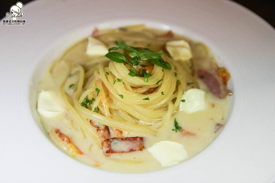 Booking書店 漫畫書店 複合式餐廳 (21 - 50).jpg