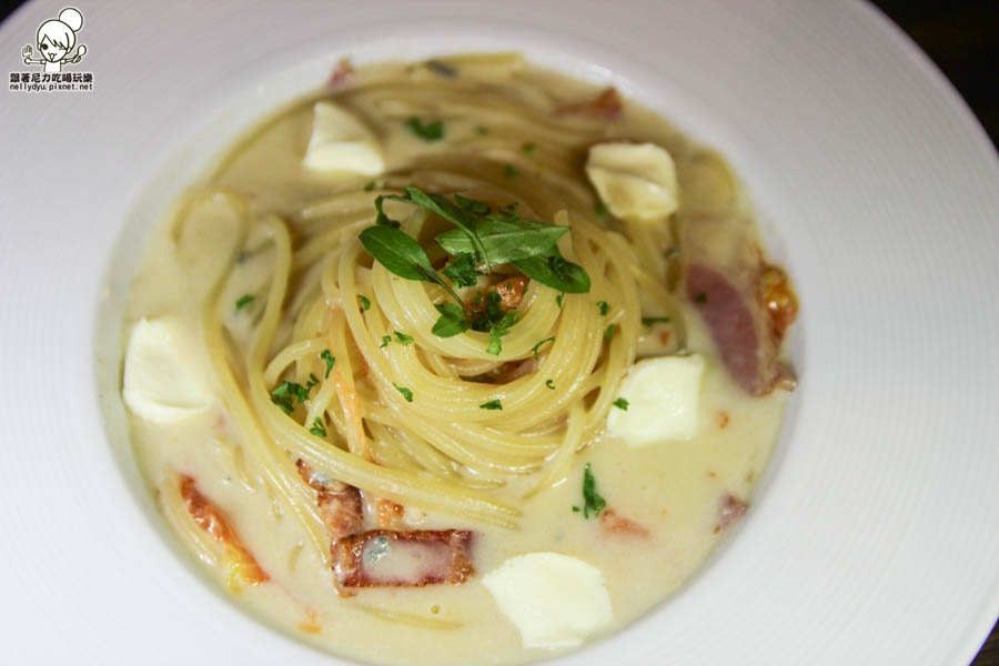 Booking書店 漫畫書店 複合式餐廳 (22 - 50).jpg