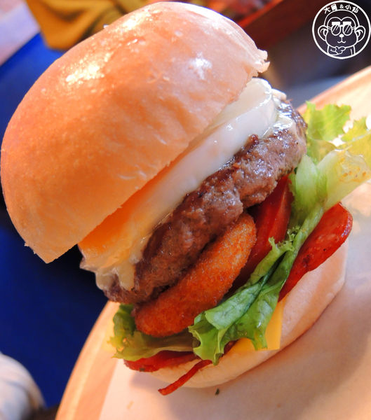 漢堡控館:呷飽祙【台北松山・漢堡控館Burger Control Bistro】漢堡控來漢堡控館