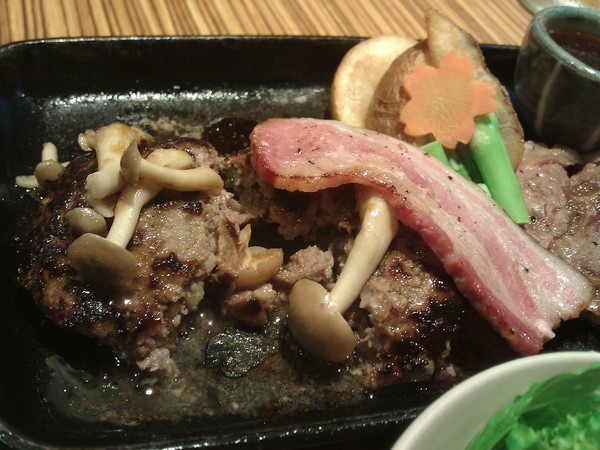 やよい軒 彌生軒(台灣一號店)：日本跨海來台開店的彌生軒